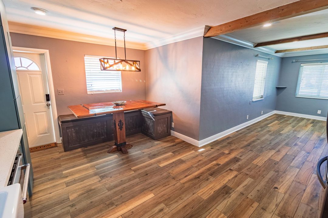 Под контрактом: $2,700 (2 спален, 1 ванн, 901 Квадратных фут)