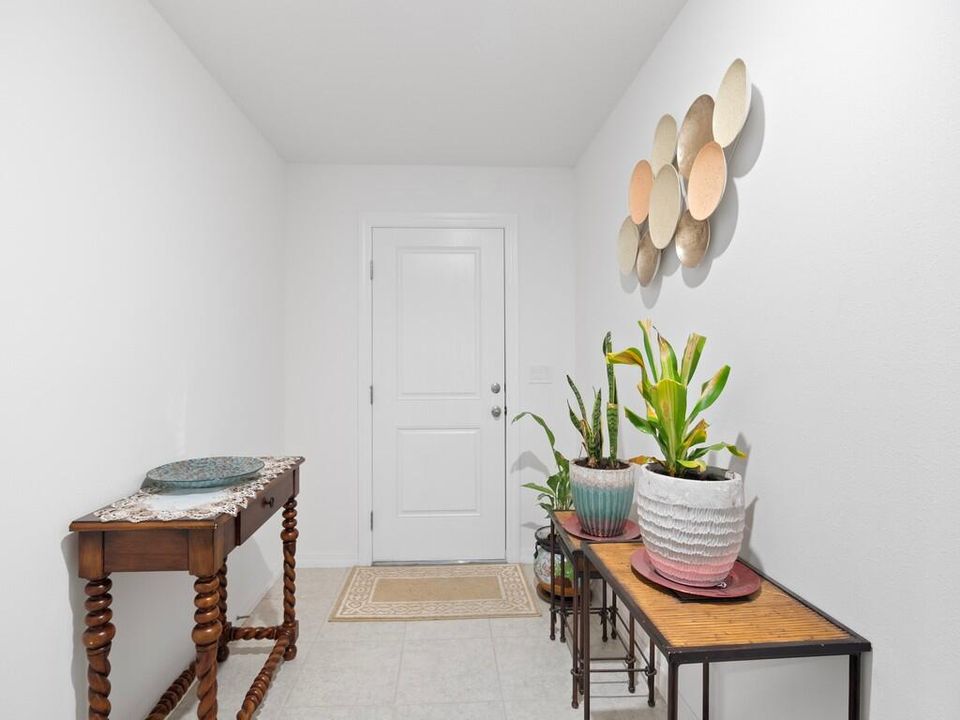 待售: $379,900 (4 贝兹, 2 浴室, 1865 平方英尺)