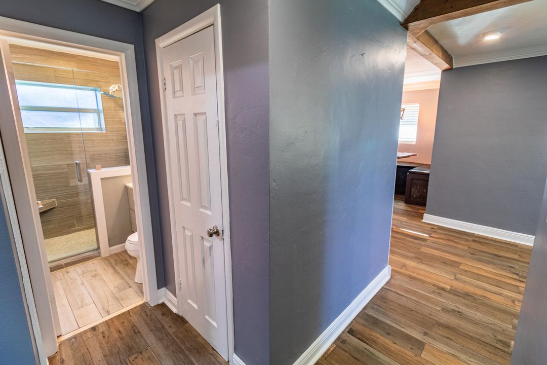 Под контрактом: $2,700 (2 спален, 1 ванн, 901 Квадратных фут)