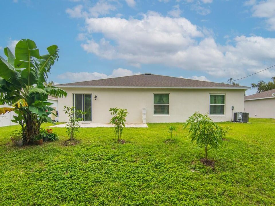 待售: $379,900 (4 贝兹, 2 浴室, 1865 平方英尺)