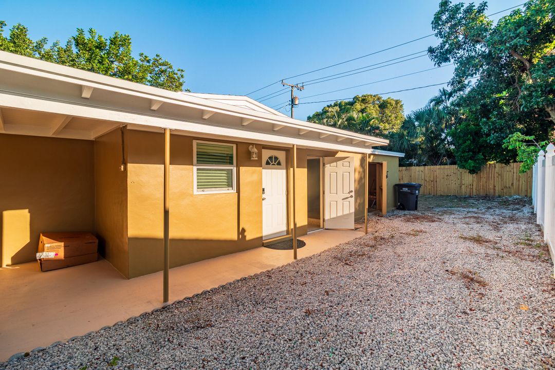 Под контрактом: $2,700 (2 спален, 1 ванн, 901 Квадратных фут)