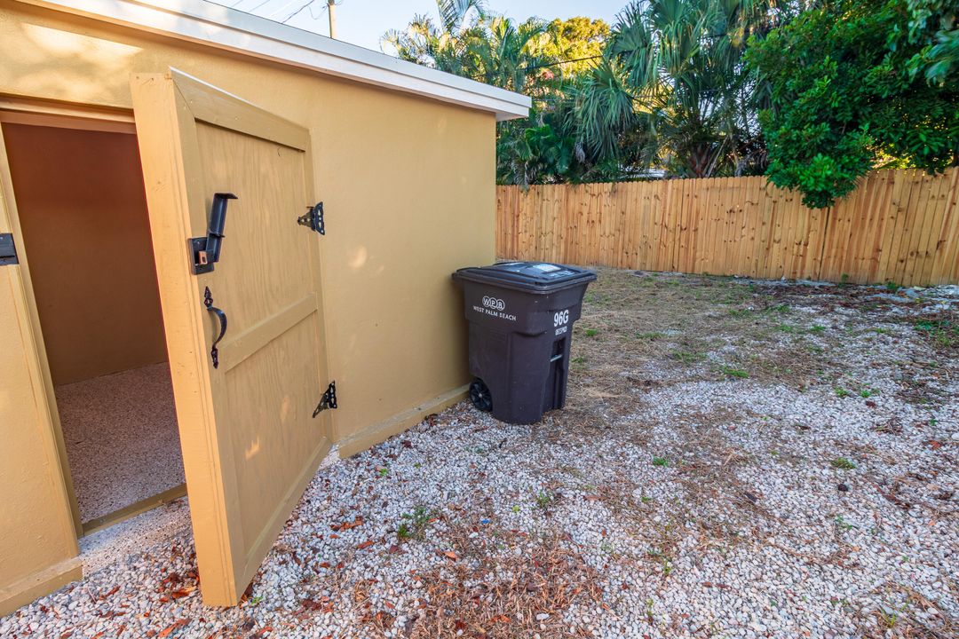 Под контрактом: $2,700 (2 спален, 1 ванн, 901 Квадратных фут)