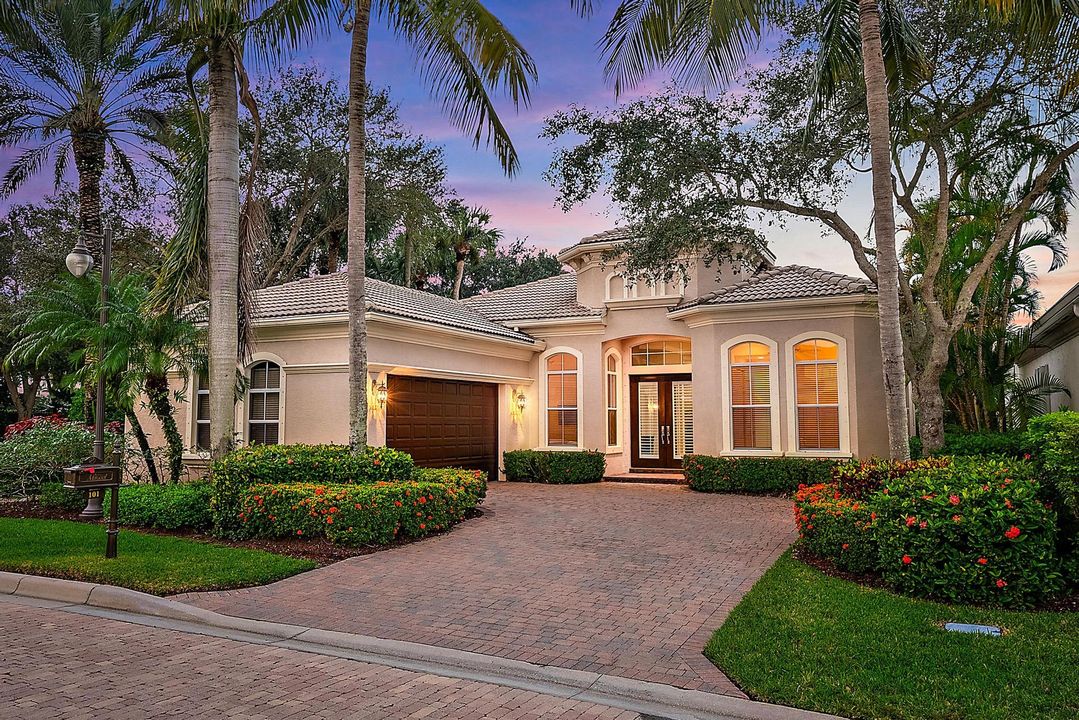 For Sale: $1,750,000 (4 beds, 4 baths, 3173 Square Feet)