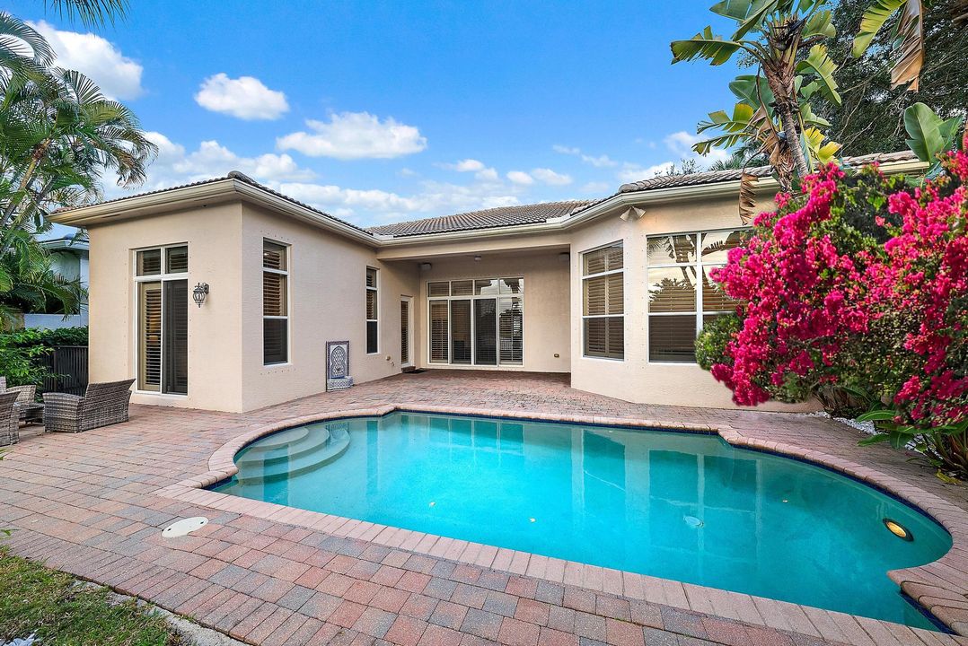 For Sale: $1,750,000 (4 beds, 4 baths, 3173 Square Feet)