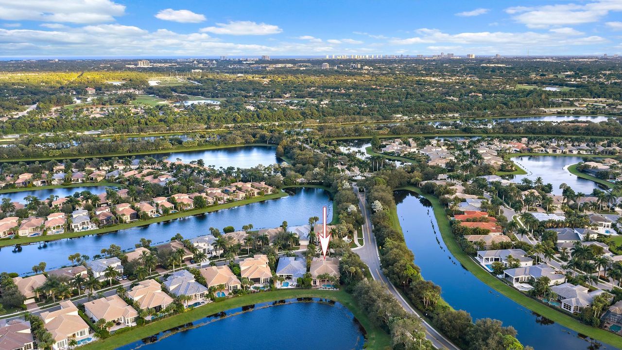 For Sale: $1,750,000 (4 beds, 4 baths, 3173 Square Feet)