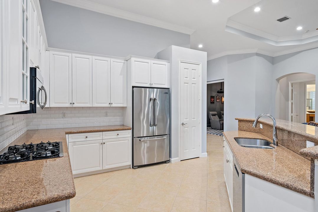 For Sale: $1,750,000 (4 beds, 4 baths, 3173 Square Feet)