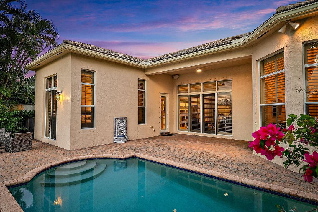 For Sale: $1,750,000 (4 beds, 4 baths, 3173 Square Feet)