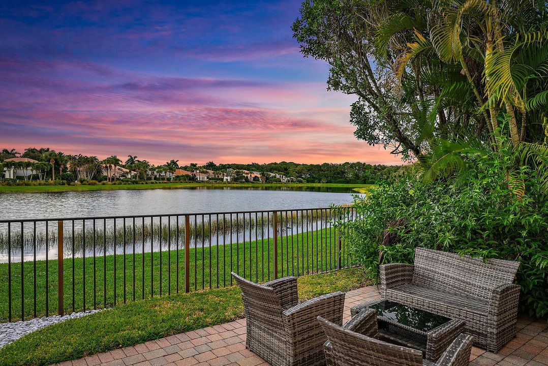 For Sale: $1,750,000 (4 beds, 4 baths, 3173 Square Feet)