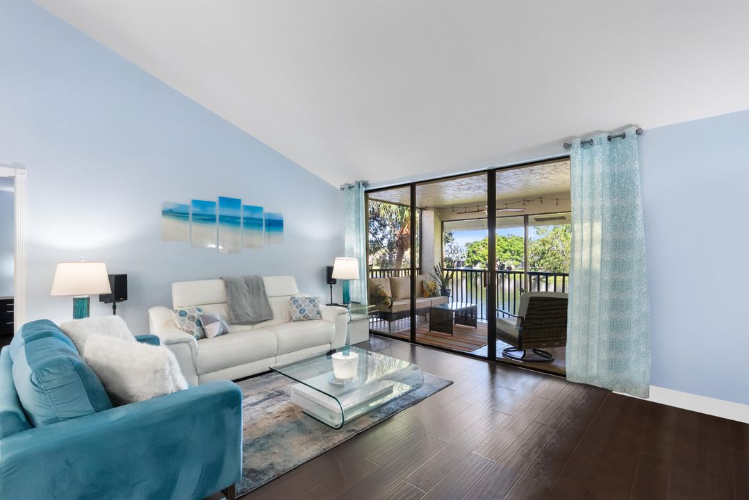 Activo con contrato: $390,000 (2 camas, 2 baños, 1300 Pies cuadrados)