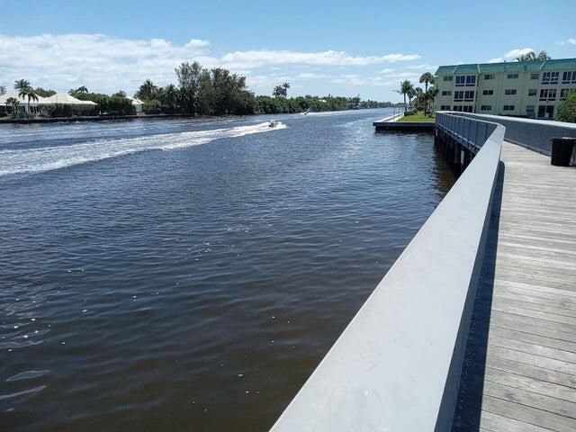 En Venta: $239,000 (2 camas, 1 baños, 1200 Pies cuadrados)