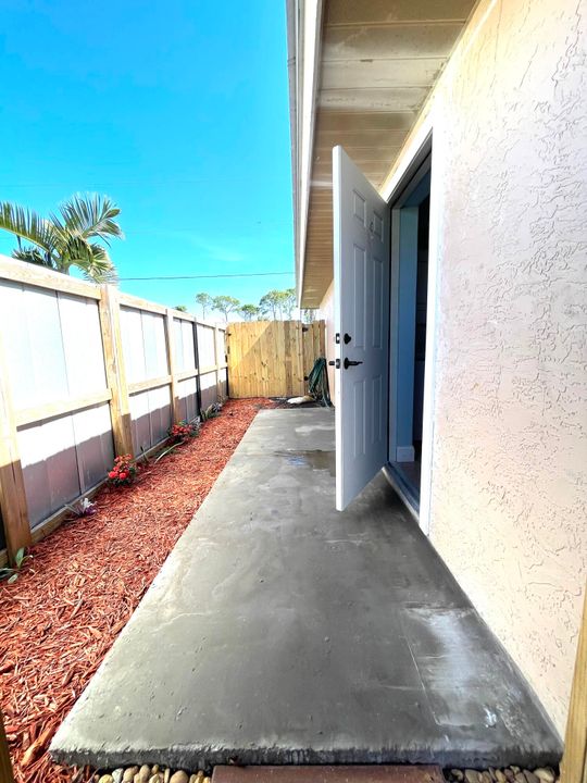 出租: $1,450 (1 贝兹, 1 浴室, 500 平方英尺)