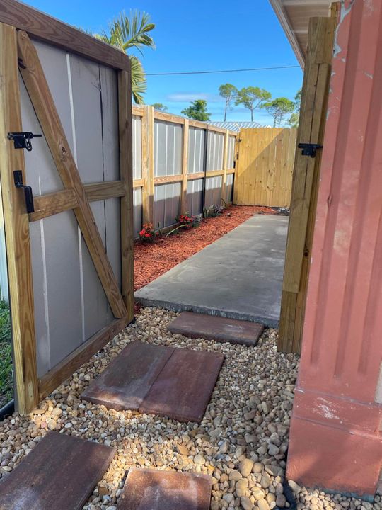 出租: $1,450 (1 贝兹, 1 浴室, 500 平方英尺)