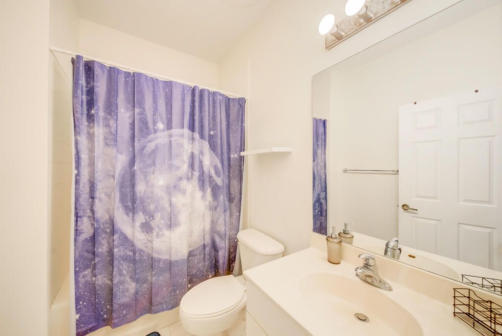 待售: $569,500 (4 贝兹, 3 浴室, 2406 平方英尺)