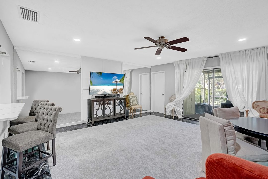 For Sale: $260,000 (2 beds, 2 baths, 1428 Square Feet)