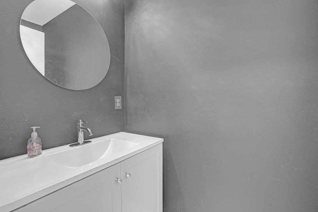 For Sale: $260,000 (2 beds, 2 baths, 1428 Square Feet)