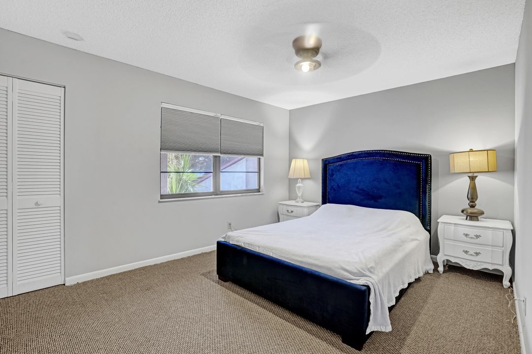 For Sale: $260,000 (2 beds, 2 baths, 1428 Square Feet)