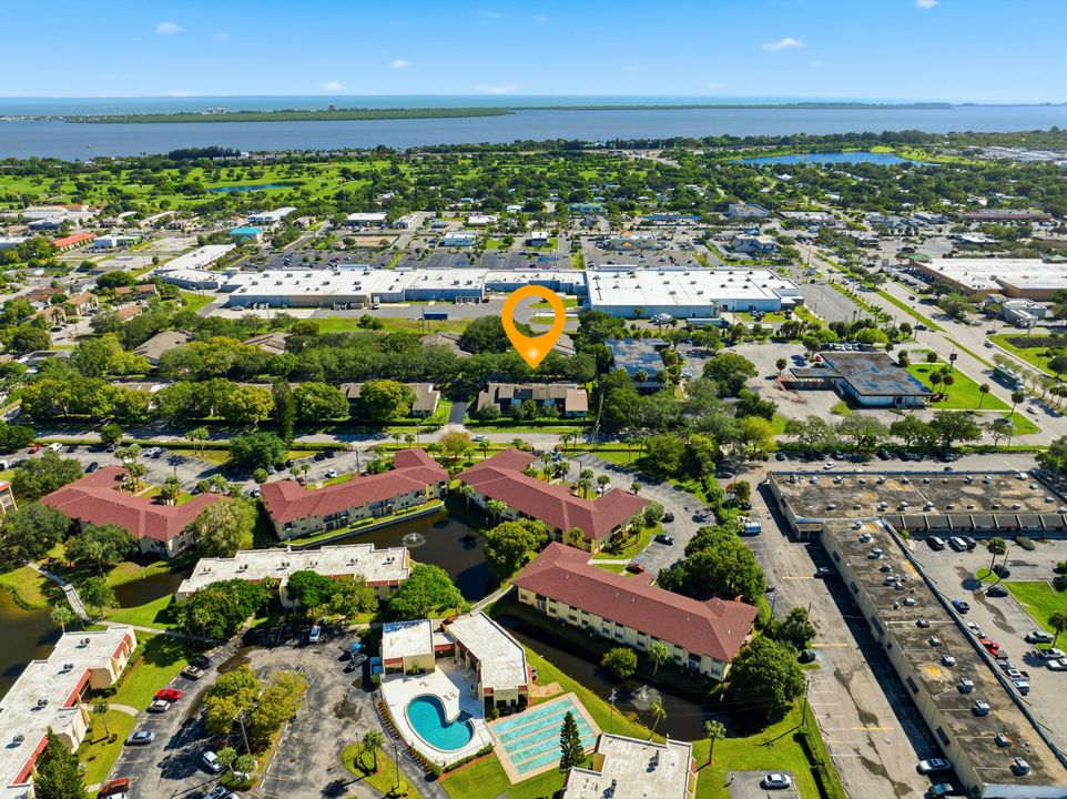 For Sale: $260,000 (2 beds, 2 baths, 1428 Square Feet)