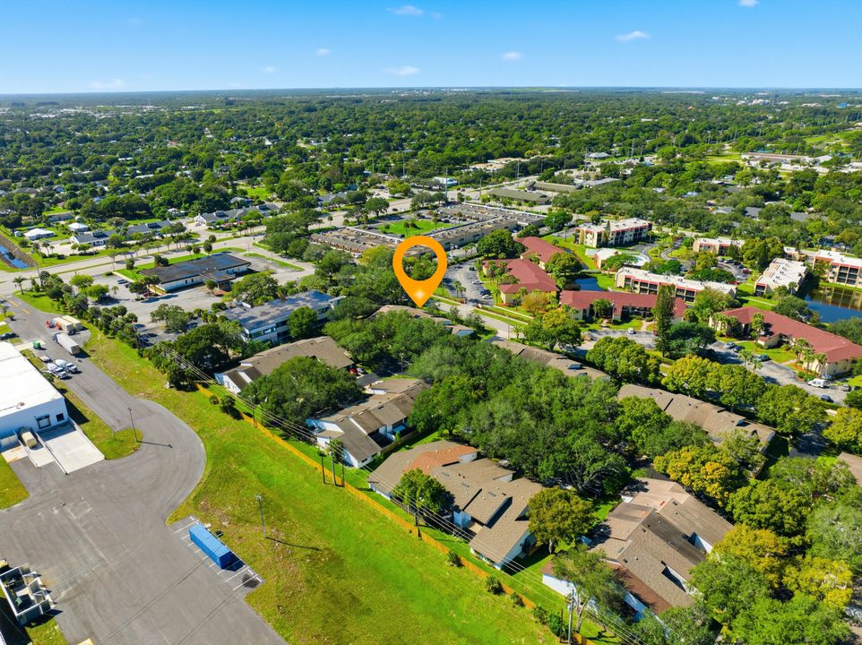 For Sale: $260,000 (2 beds, 2 baths, 1428 Square Feet)