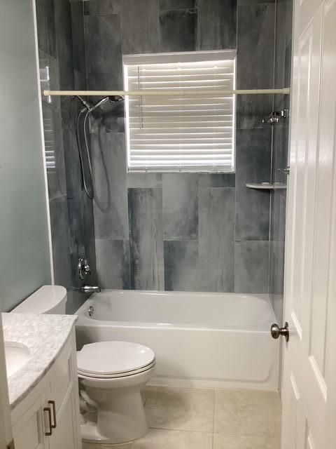 合同活跃: $450,000 (3 贝兹, 2 浴室, 2489 平方英尺)