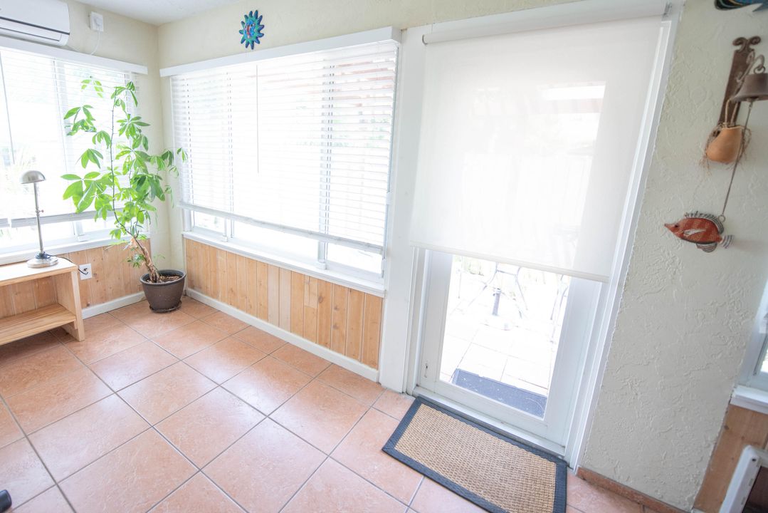 For Sale: $1,149,000 (3 beds, 3 baths, 2111 Square Feet)