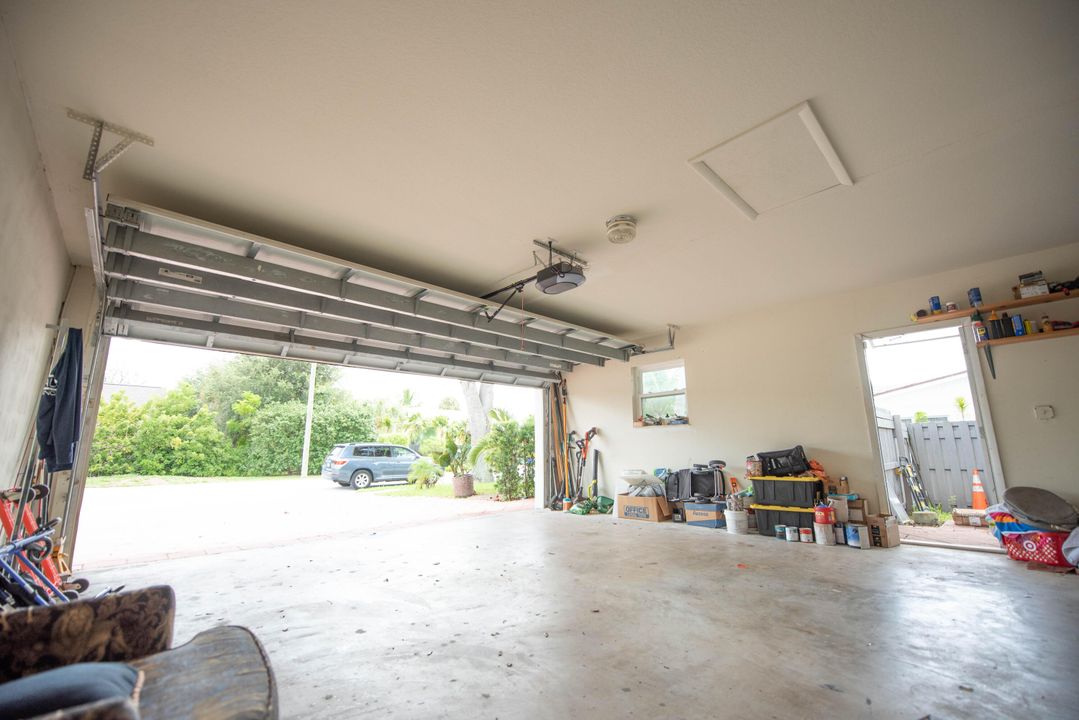 For Sale: $1,149,000 (3 beds, 3 baths, 2111 Square Feet)