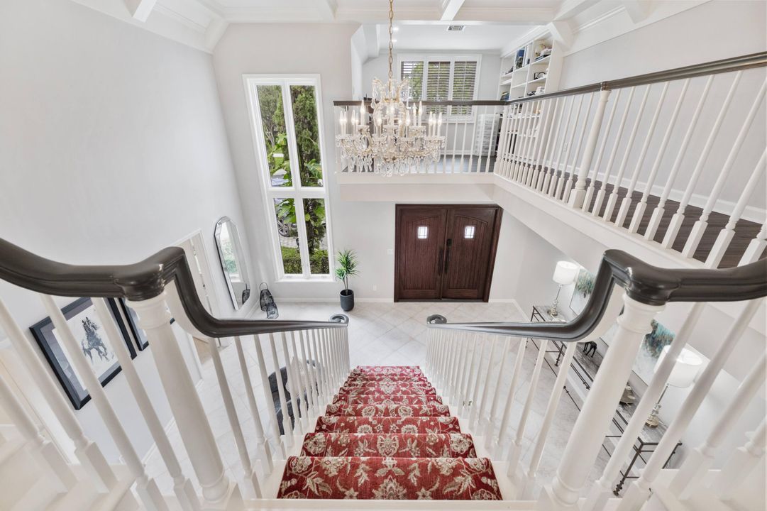 合同活跃: $10,000 (5 贝兹, 4 浴室, 4086 平方英尺)