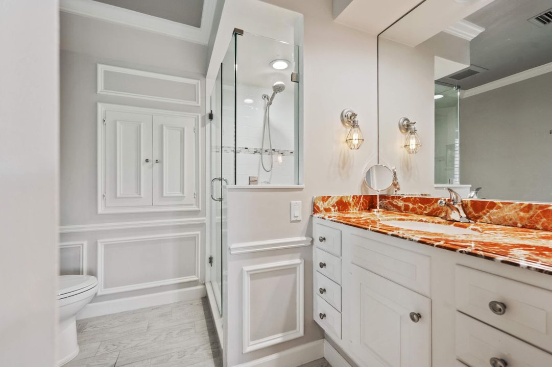 合同活跃: $10,000 (5 贝兹, 4 浴室, 4086 平方英尺)