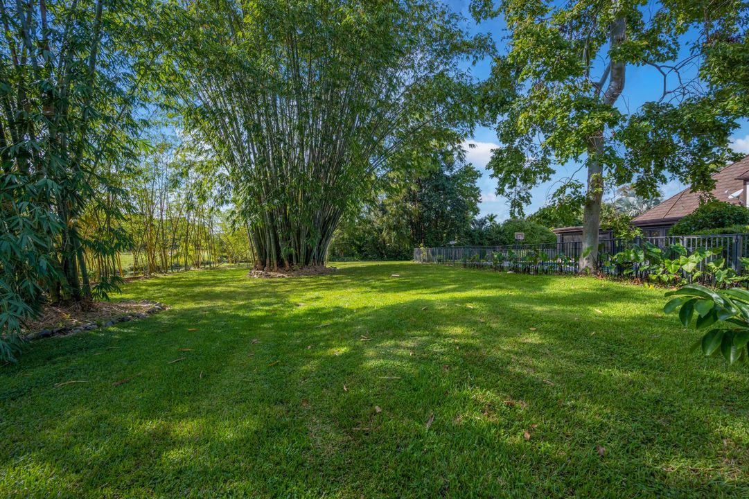 合同活跃: $10,000 (5 贝兹, 4 浴室, 4086 平方英尺)