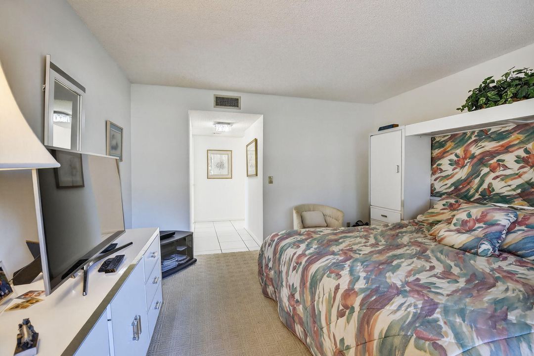 For Sale: $339,000 (2 beds, 2 baths, 1220 Square Feet)