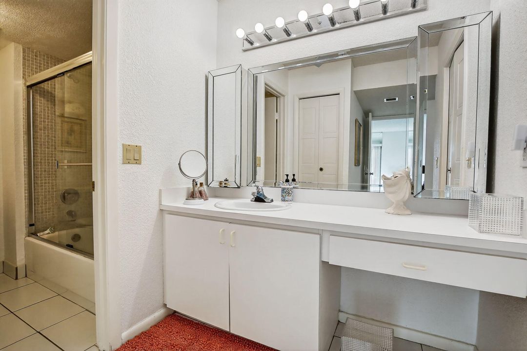 For Sale: $339,000 (2 beds, 2 baths, 1220 Square Feet)