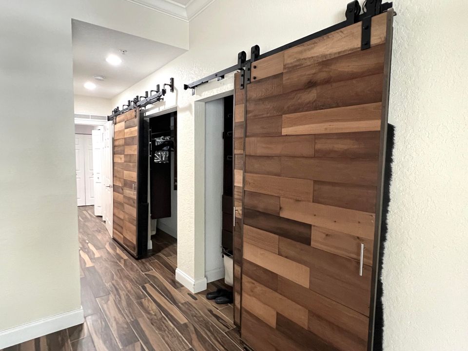 Active With Contract: $2,200 (2 beds, 2 baths, 1344 Square Feet)