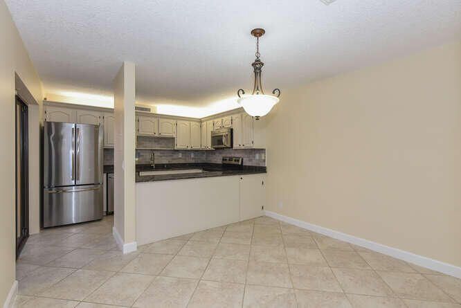 For Rent: $2,950 (3 beds, 2 baths, 1680 Square Feet)