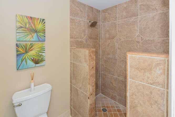 For Rent: $2,950 (3 beds, 2 baths, 1680 Square Feet)