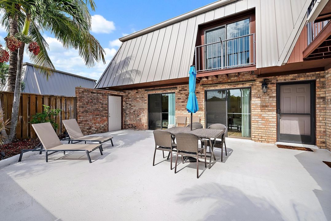 For Rent: $6,000 (2 beds, 2 baths, 1708 Square Feet)