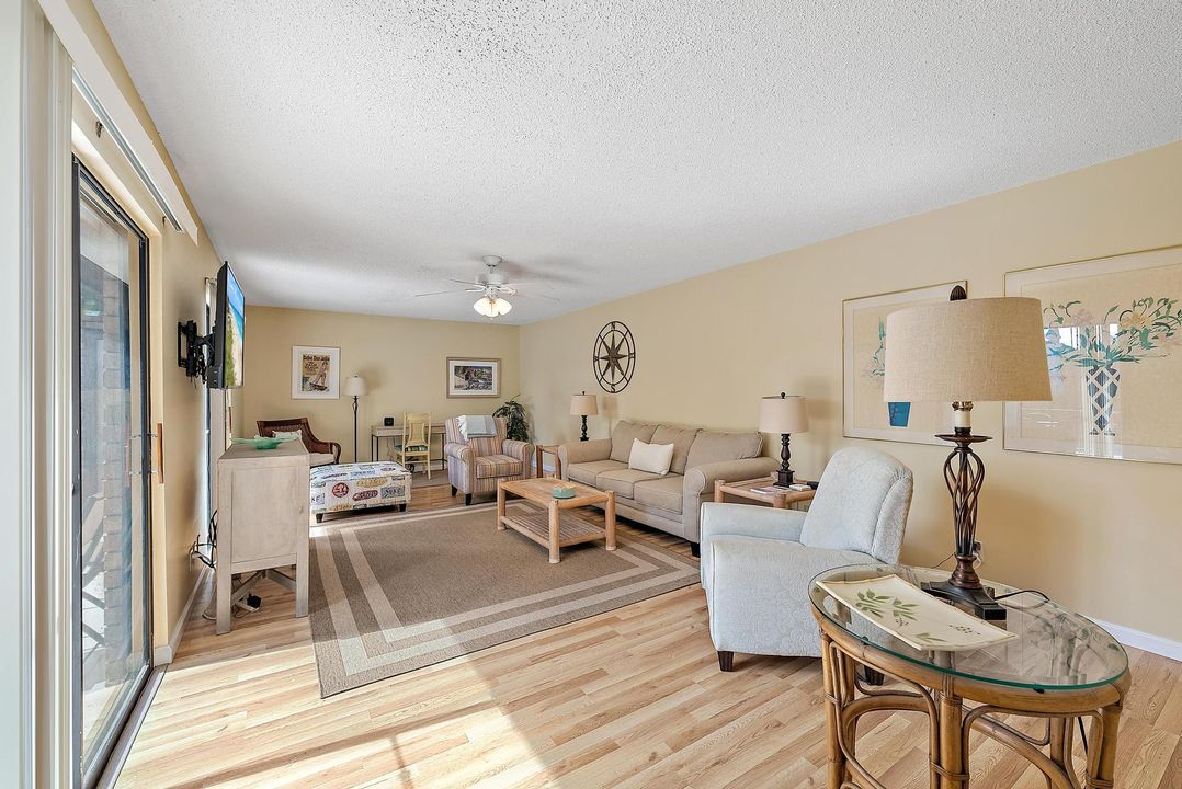 For Rent: $6,000 (2 beds, 2 baths, 1708 Square Feet)