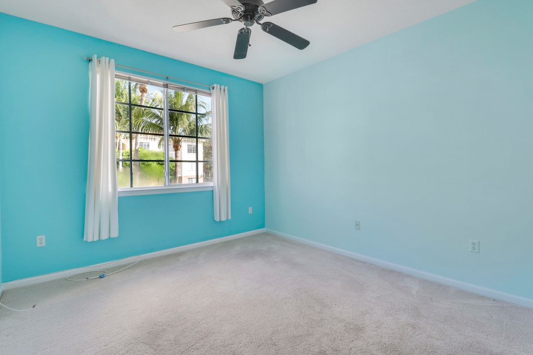 For Sale: $388,500 (2 beds, 2 baths, 1193 Square Feet)