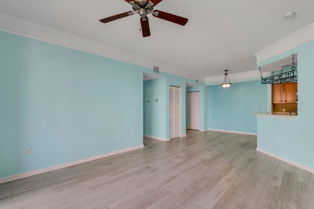 For Sale: $388,500 (2 beds, 2 baths, 1193 Square Feet)