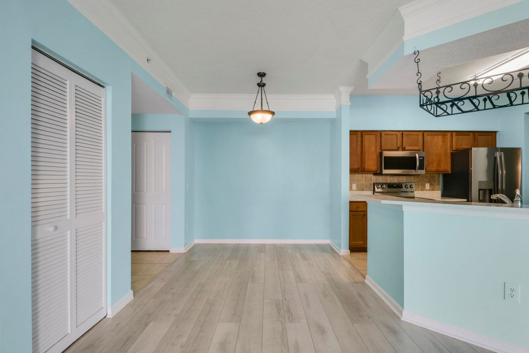 For Sale: $388,500 (2 beds, 2 baths, 1193 Square Feet)