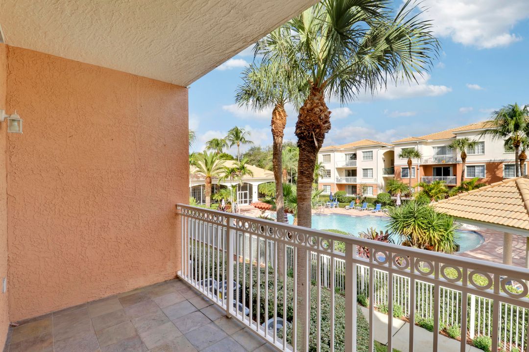 For Sale: $388,500 (2 beds, 2 baths, 1193 Square Feet)