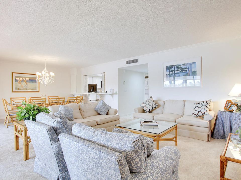 For Sale: $850,000 (2 beds, 3 baths, 1800 Square Feet)