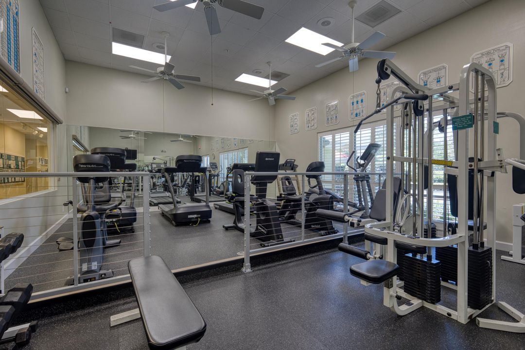 На продажу: $269,900 (2 спален, 2 ванн, 1372 Квадратных фут)