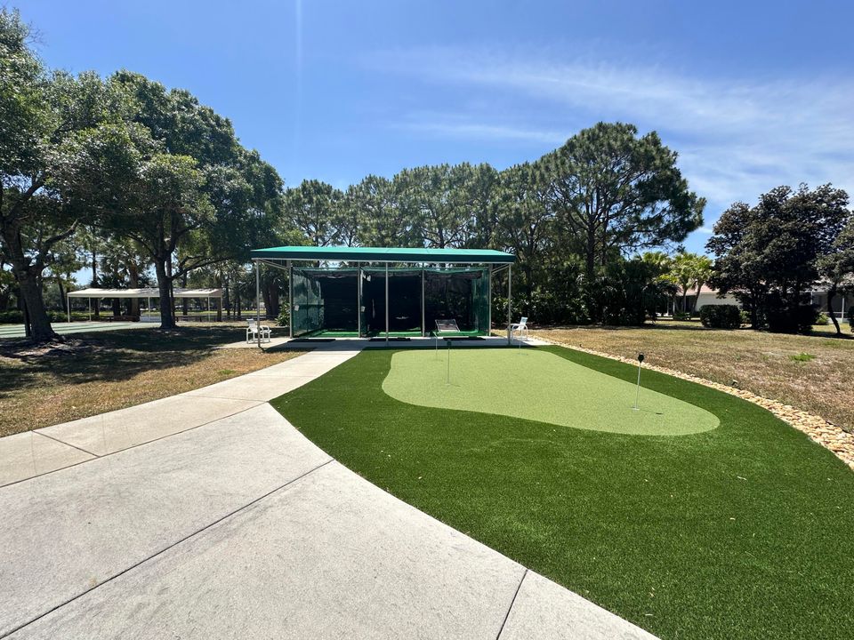 На продажу: $269,900 (2 спален, 2 ванн, 1372 Квадратных фут)