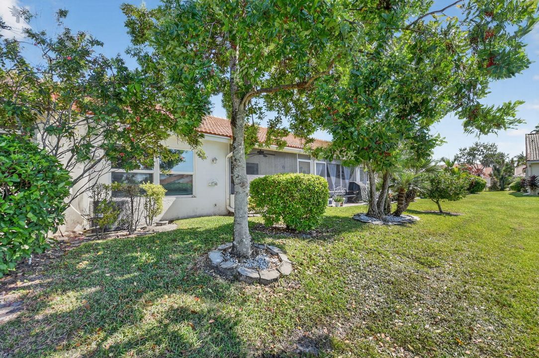 待售: $385,000 (2 贝兹, 2 浴室, 1378 平方英尺)