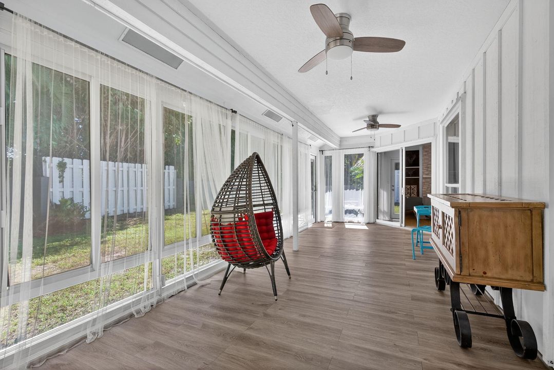 Activo con contrato: $5,999 (4 camas, 2 baños, 3176 Pies cuadrados)