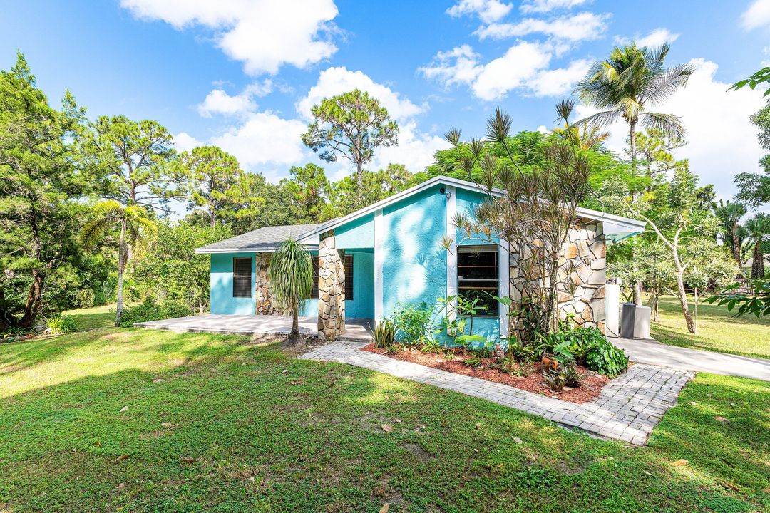 For Sale: $499,000 (3 beds, 2 baths, 1128 Square Feet)