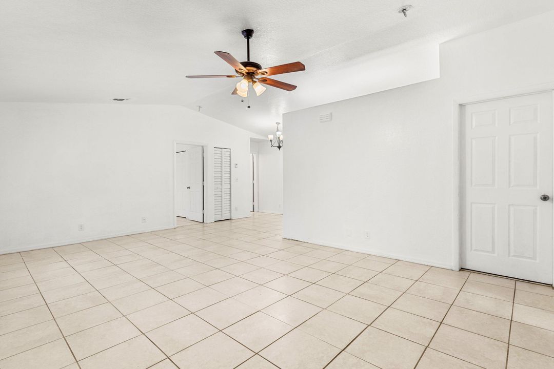 For Sale: $499,000 (3 beds, 2 baths, 1128 Square Feet)