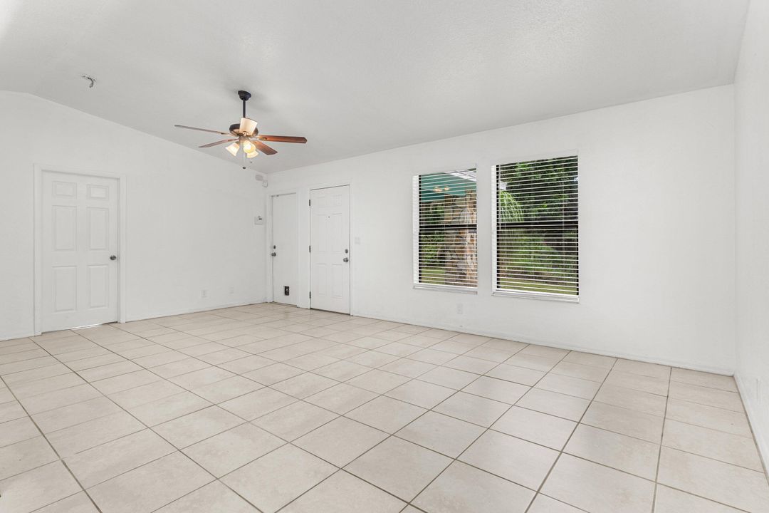 For Sale: $499,000 (3 beds, 2 baths, 1128 Square Feet)