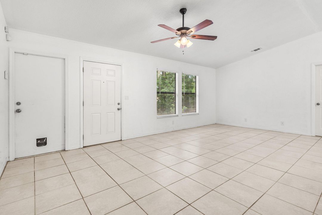 For Sale: $499,000 (3 beds, 2 baths, 1128 Square Feet)