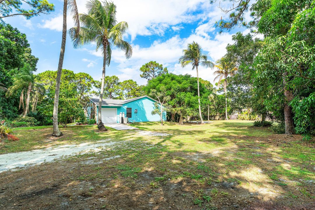 For Sale: $499,000 (3 beds, 2 baths, 1128 Square Feet)
