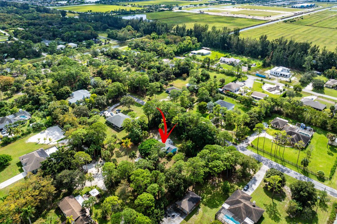 For Sale: $499,000 (3 beds, 2 baths, 1128 Square Feet)